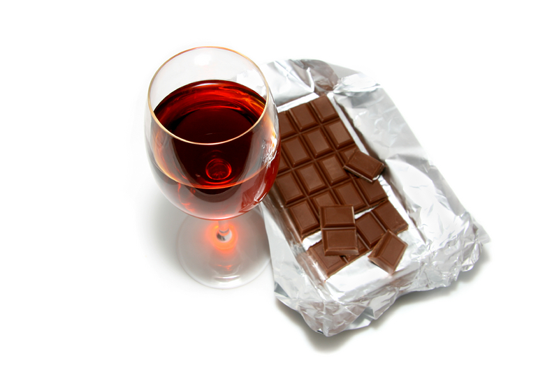 http://www.thewinecenter.com/wp-content/uploads/2010/01/wine-glass-chocolate.jpg